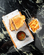 Cargar imagen en el visor de la galería, Sándwich de Birria
